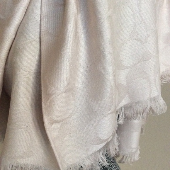 NWT Coach Signature C wrap - Picture 2 of 5